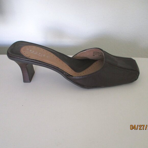 Kenneth Cole Reaction Womens Brown Leather Slide 2.5" Heel - Size 10M - Picture 3 of 8
